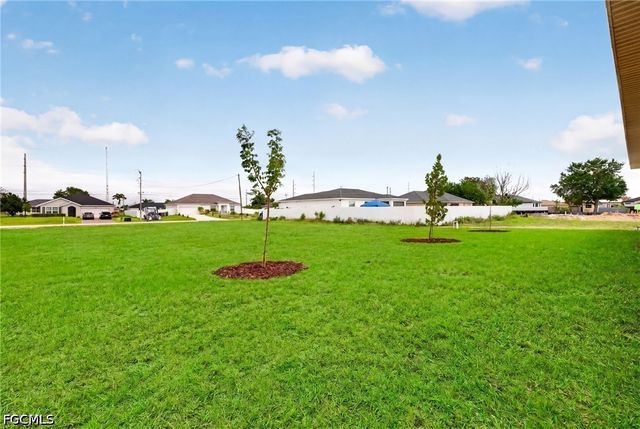 529 NW 23rd ST, Cape Coral, FL 33993