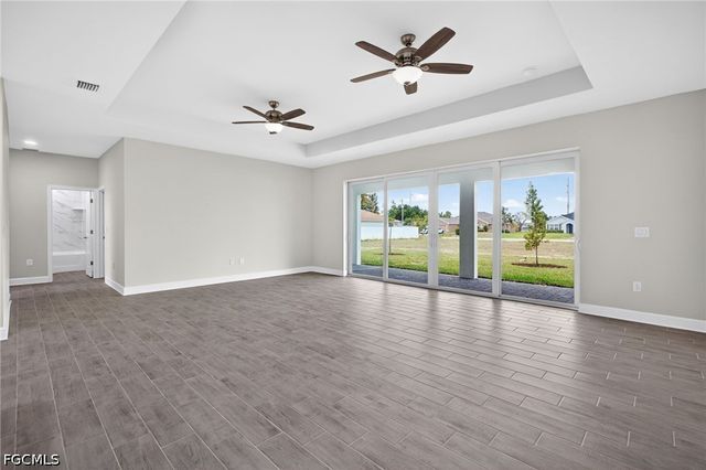 529 NW 23rd ST, Cape Coral, FL 33993