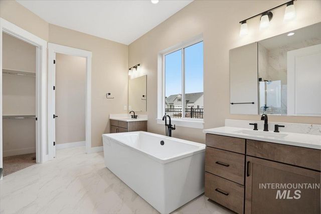 857 N Falling Water Way, Eagle, ID 83616