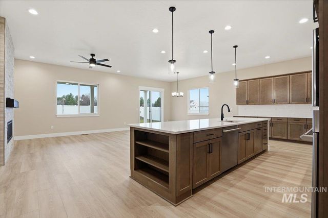 857 N Falling Water Way, Eagle, ID 83616