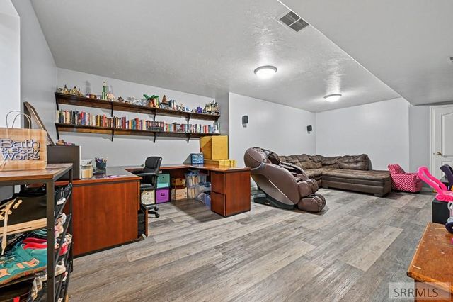 3972 N Flaming Rock Road, Idaho Falls, ID 83401