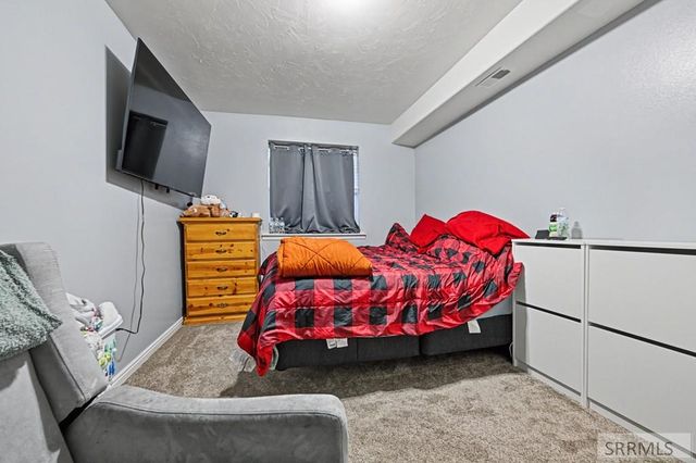 3972 N Flaming Rock Road, Idaho Falls, ID 83401