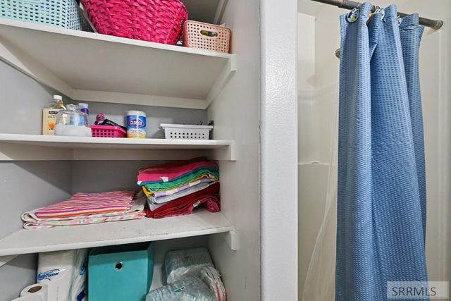 3972 N Flaming Rock Road, Idaho Falls, ID 83401