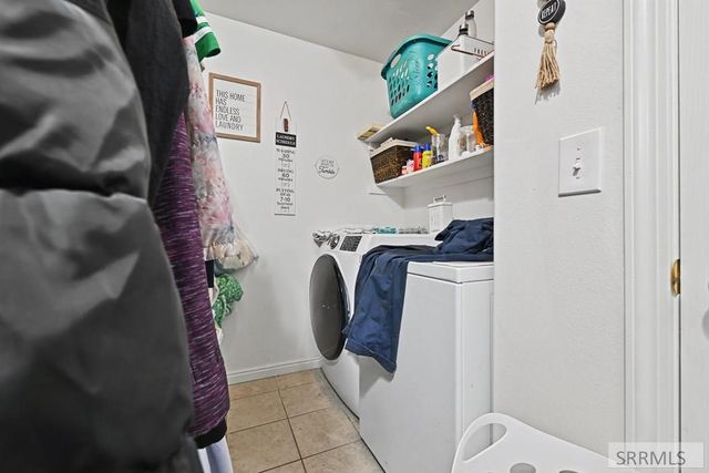 3972 N Flaming Rock Road, Idaho Falls, ID 83401