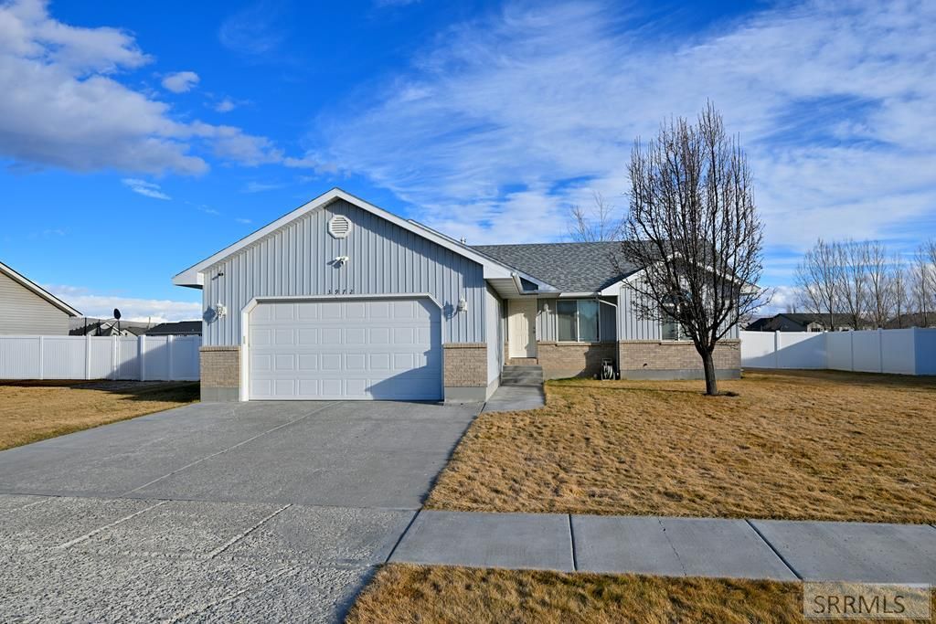 3972 N Flaming Rock Road, Idaho Falls, ID 83401