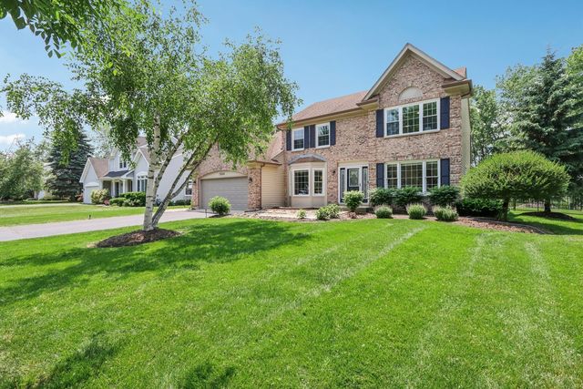 7004 Bennington Drive, Gurnee, IL 60031