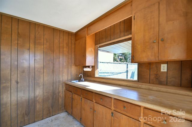 1820 Irish Potato Road, Concord, NC 28025