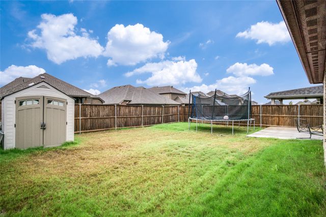 11724 Tuscarora Drive, Fort Worth, TX 76108