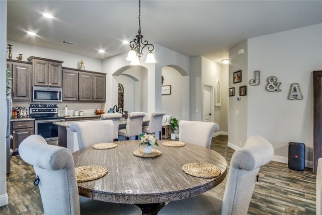 11724 Tuscarora Drive, Fort Worth, TX 76108