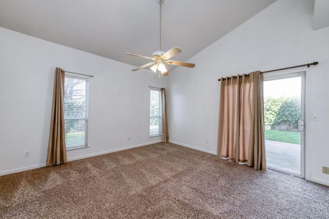 612 Hanson Avenue, Clovis, CA 93611