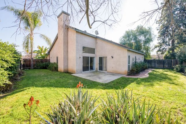 612 Hanson Avenue, Clovis, CA 93611