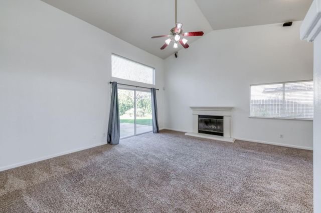 612 Hanson Avenue, Clovis, CA 93611