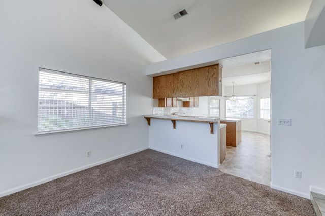 612 Hanson Avenue, Clovis, CA 93611