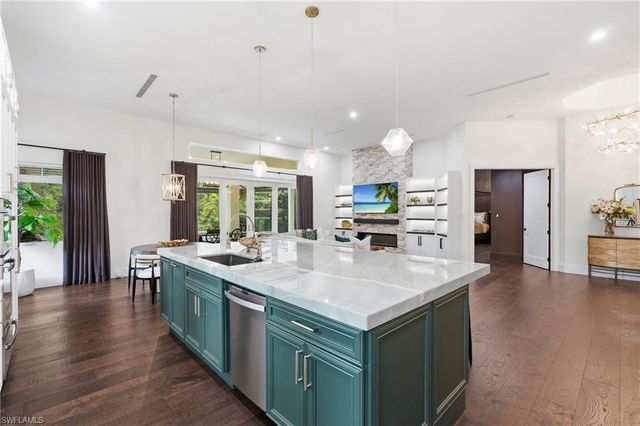 2751 68th ST SW, Naples, FL 34105