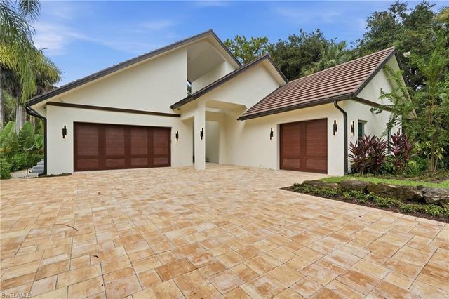 2751 68th ST SW, Naples, FL 34105