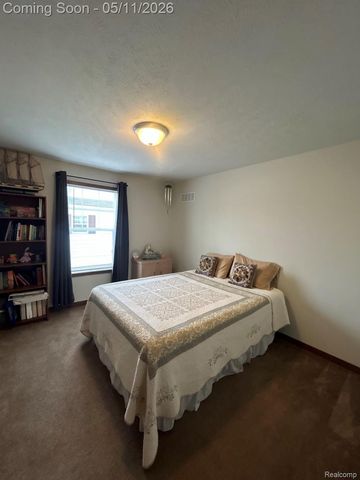 9680 Townsquare Boulevard, Fenton, MI 48430