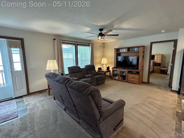 9680 Townsquare Boulevard, Fenton, MI 48430