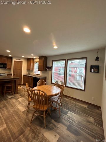 9680 Townsquare Boulevard, Fenton, MI 48430
