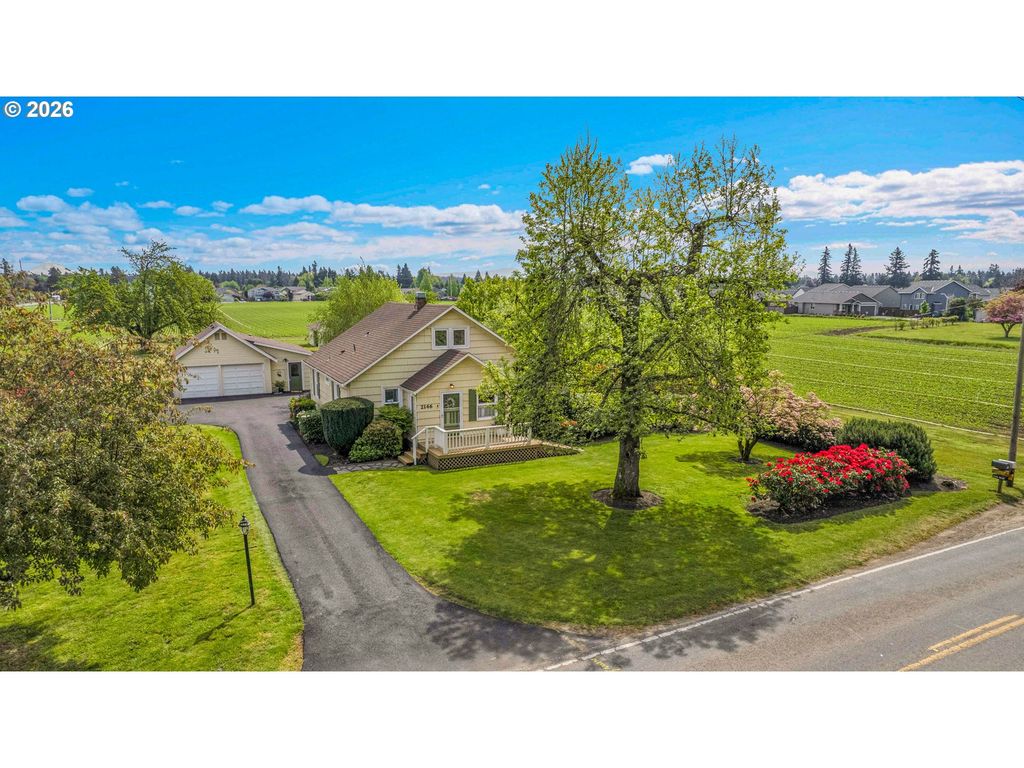 2146 N HOLLY St, Canby, OR 97013