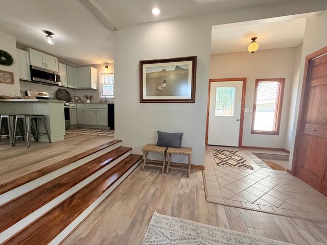 3913 EAST Avenue, Erie, PA 16504