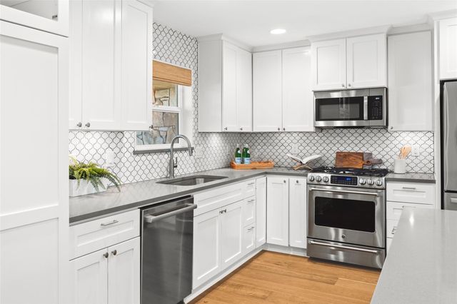 4602 Trail Crest CIR, Austin, TX 78735