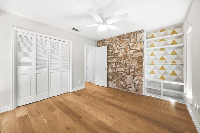 4602 Trail Crest CIR, Austin, TX 78735