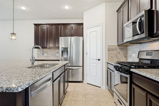 301 Kennewick Drive, Garland, TX 75044