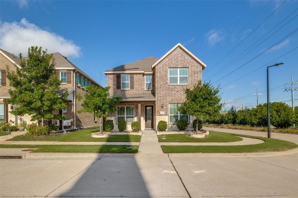 301 Kennewick Drive, Garland, TX 75044