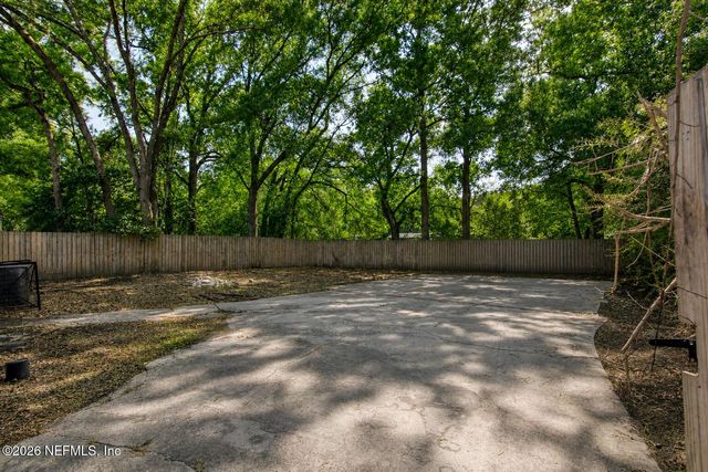 5418 MINOSA Court, Jacksonville, FL 32209