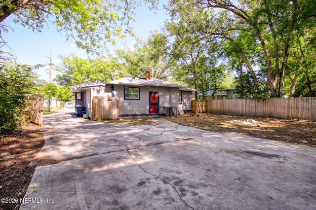 5418 MINOSA Court, Jacksonville, FL 32209