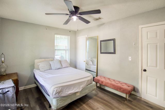 5418 MINOSA Court, Jacksonville, FL 32209