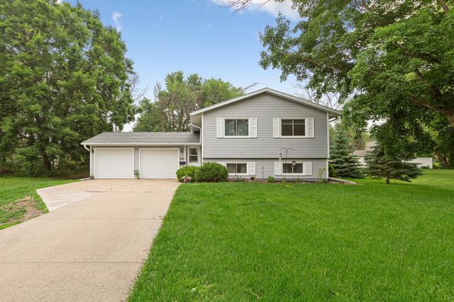 1030 Barron Road, Faribault, MN 55021