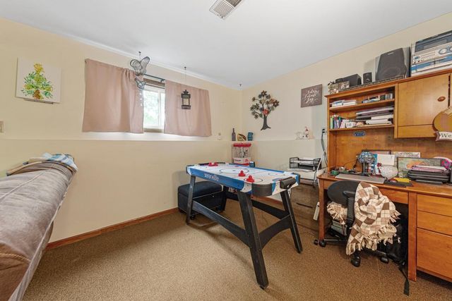 1030 Barron Road, Faribault, MN 55021
