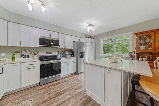 1030 Barron Road, Faribault, MN 55021
