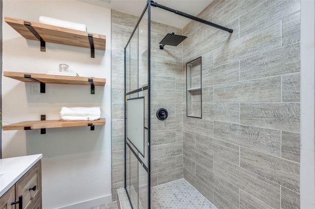 909 Lexington Drive, Irving, TX 75061