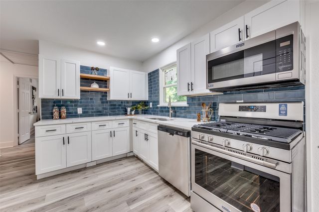 909 Lexington Drive, Irving, TX 75061