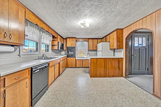813 Jubal Early Hwy, Wirtz, VA 24184