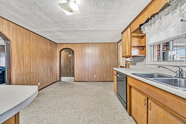 813 Jubal Early Hwy, Wirtz, VA 24184