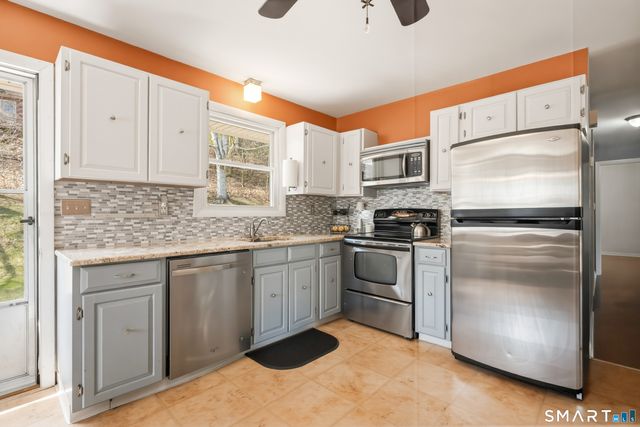 114 Beacon Valley Road, Beacon Falls, CT 06403
