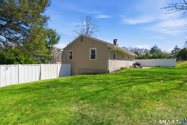 114 Beacon Valley Road, Beacon Falls, CT 06403