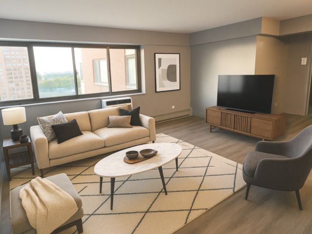 7337 S South Shore Drive 904, Chicago, IL 60649