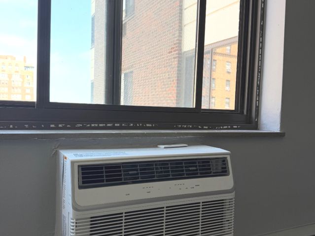 7337 S South Shore Drive 904, Chicago, IL 60649