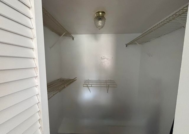 9900 Sunrise Lakes Boulevard 201, Sunrise, FL 33322