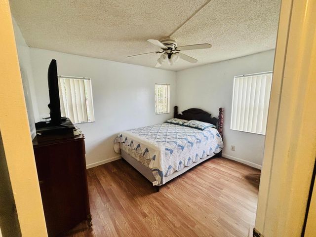 9900 Sunrise Lakes Boulevard 201, Sunrise, FL 33322