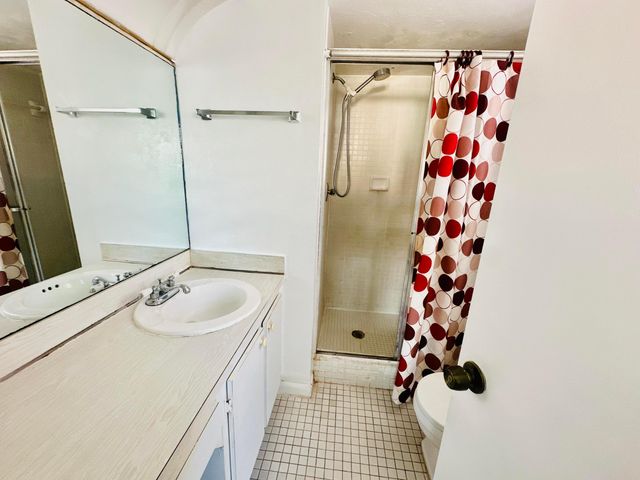 9900 Sunrise Lakes Boulevard 201, Sunrise, FL 33322