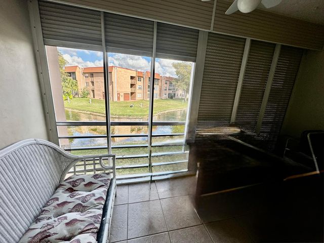 9900 Sunrise Lakes Boulevard 201, Sunrise, FL 33322