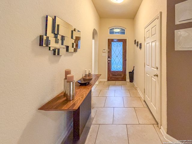 25010 Buttermilk Ln, San Antonio, TX 78255