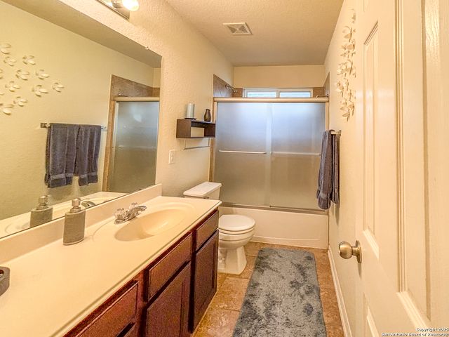 25010 Buttermilk Ln, San Antonio, TX 78255