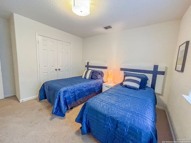 25010 Buttermilk Ln, San Antonio, TX 78255