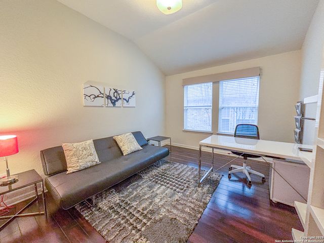 25010 Buttermilk Ln, San Antonio, TX 78255